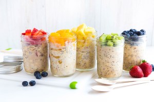 2015-08-overnight-oats-header-2-1-of-1
